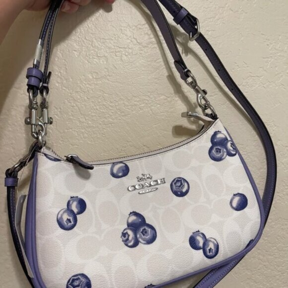 NWT Coach Teri Bag Canvas With Blueberry Print - Picture 1 of 7